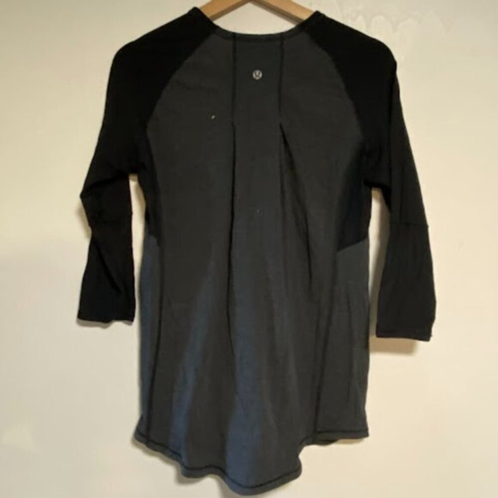Lululemon Black & Charcoal Long Sleeve Athletic Tunic Top - Picture 6 of 7